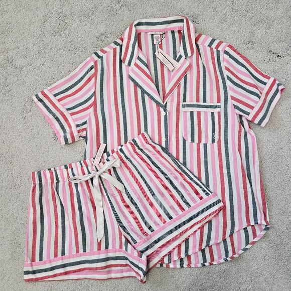 NWT Victoria's Secret | Flannel Pajama Short Set Preppy Striped Pink Women Small - Picture 1 of 6